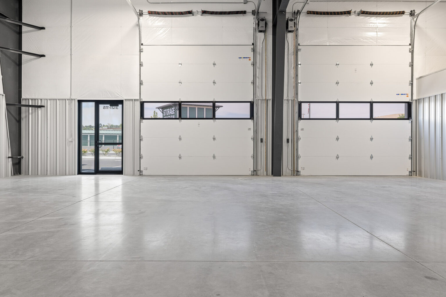 Spacious flex space with large garage doors at FlexSpace Business Centers, Richland.