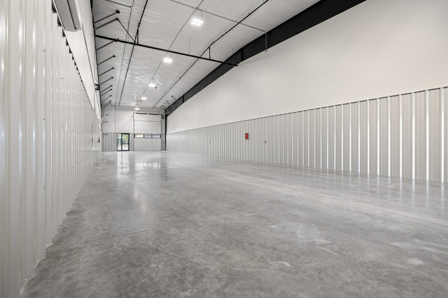 Spacious warehouse with high ceilings at FlexSpace Business Centers, Richland.