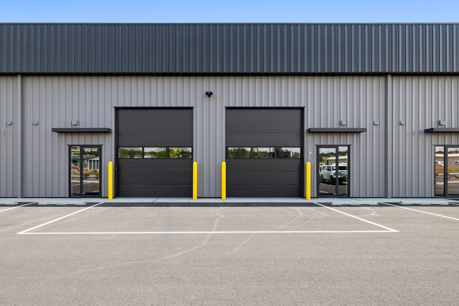 FlexSpace Business Centers warehouse with office space, Richland.