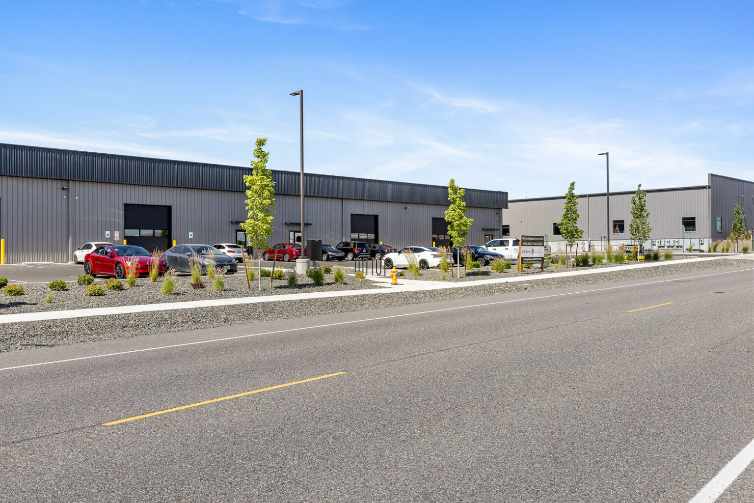 FlexSpace Business Centers Richland showing flex space units with parking area.