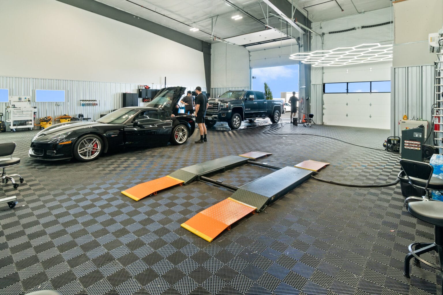 flex space tri cities auto lounge 058