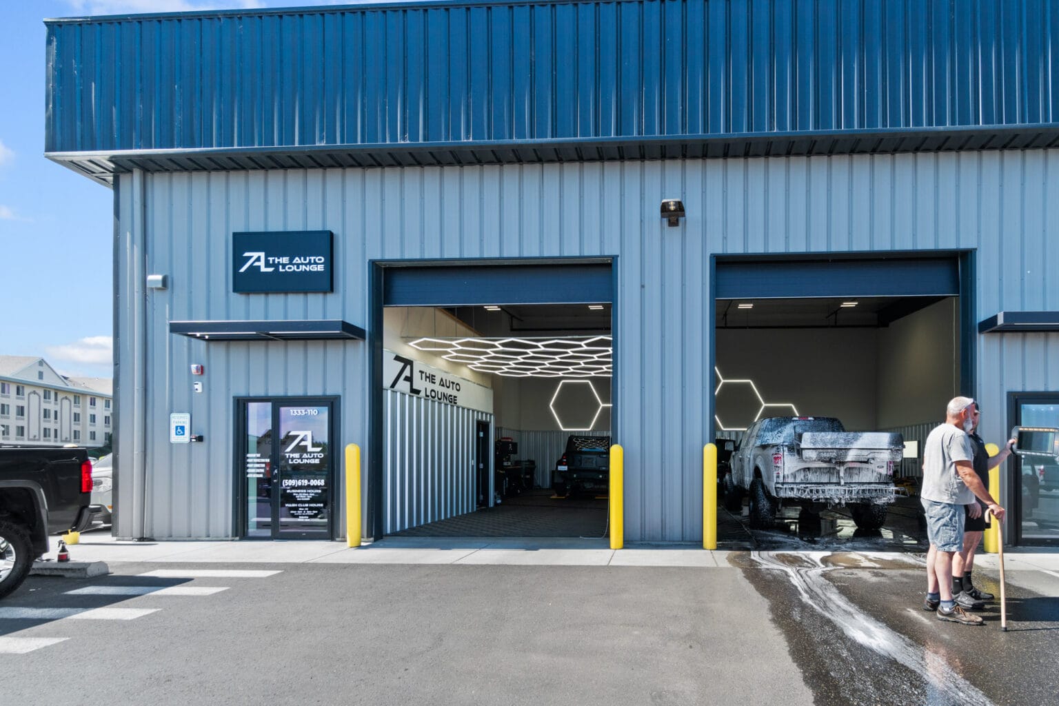 flex space tri cities auto lounge 067
